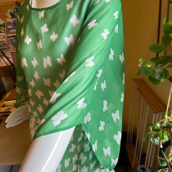 Poncho coverup - Butterfly semi sheer Shawl - Picture 11 of 11